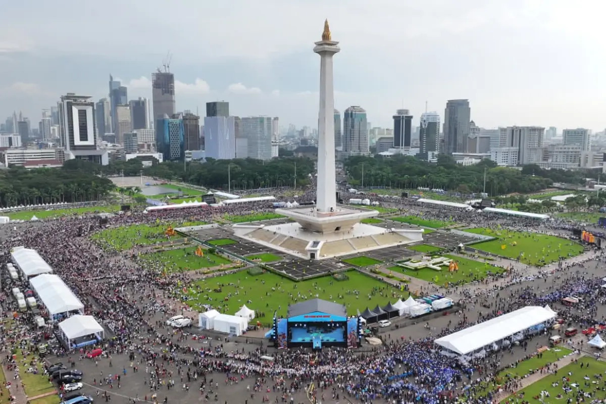 Pasar Murah di Monas