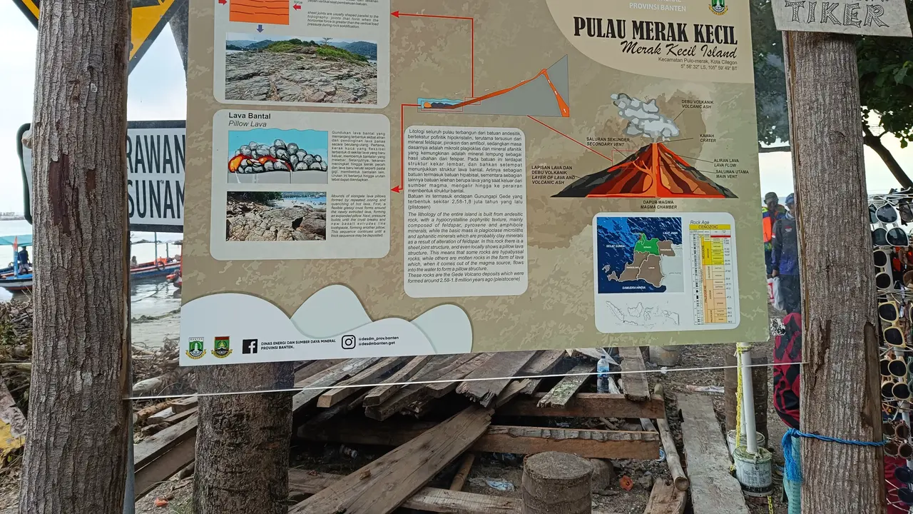 Berkereta ke Pulau Merak Kecil, Wisata 'Low Budget' di Ujung Barat Pulau Jawa