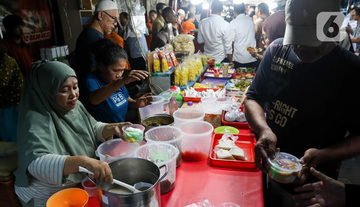 Aneka menu lauk pauk yang beraneka ragam dapat dijadikan sebagai menu selama bulan Ramadan, mulai dari berbuka puasa atau saat sahur. (Liputan6.com/Herman Zakharia)