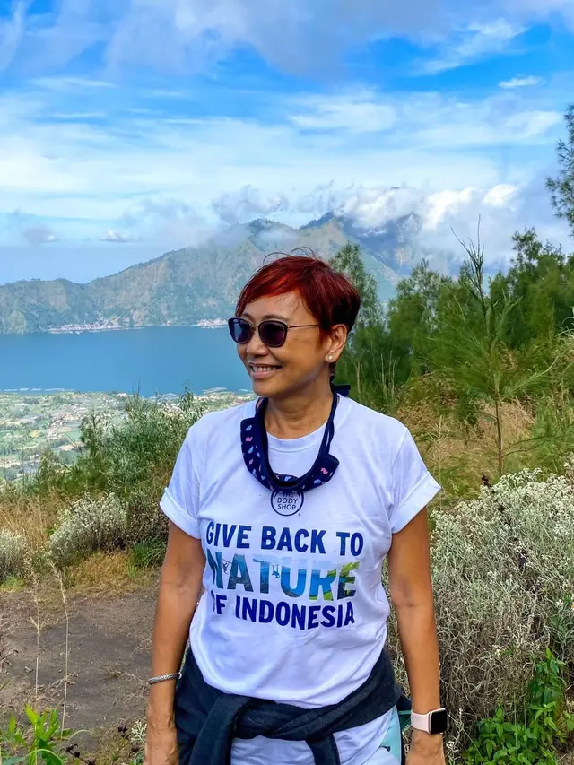 Suzy Hutomo