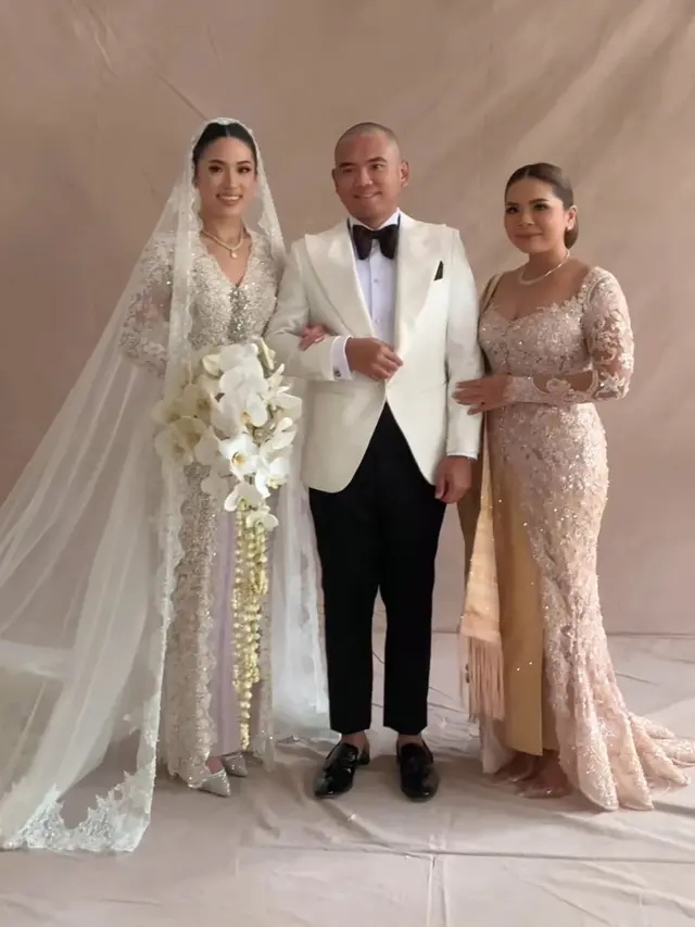 Keluarga Hotman Paris di Pemberkataan Frank-Winona. [@myrnamyura]