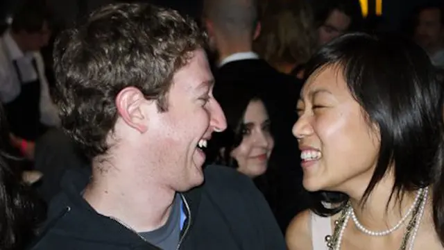 Kisah Kasih Cinta Mark Zuckerberg Bersama Sang Istri