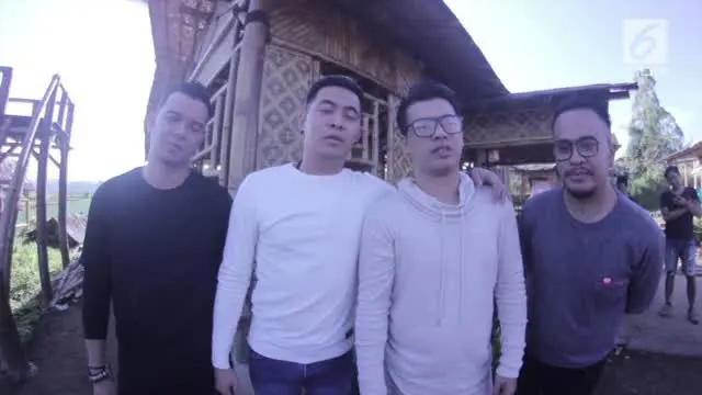 Bian Gindas membuat video klip untuk singlenya ke-8 yang berjudul 'Alhamdulillah' di Malang. 