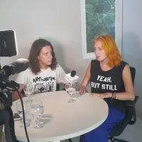 Sempat menjadi trending topic di media sosial, dua mahasiswa asal Rusia berbagi pengalamannya ketika berada di Indonesia dengan Bintang.com. (Foto: Bintang.com/Gadis Abdul)