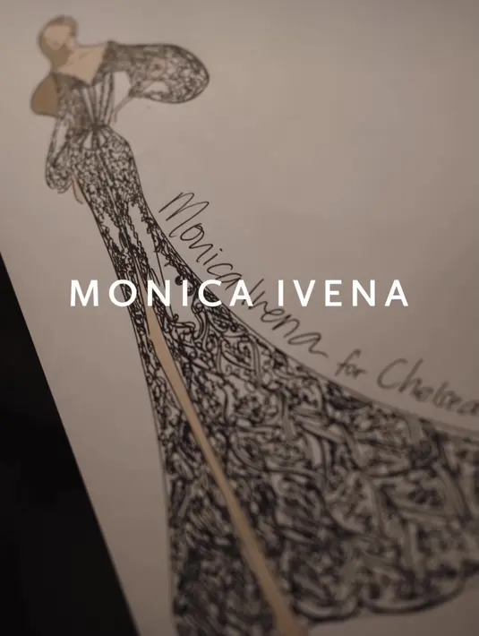 Dalam sketsa rancangan yang dibuat bridal designer Monica Ivena, bridal robe Chelsea Islan juga memiliki belahan tinggi di bagian depan. [@monicaivena]