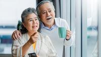 Ilustrasi ayah ibu, kakek nenek, lansia. (Image by Lifestylememory on Freepik)