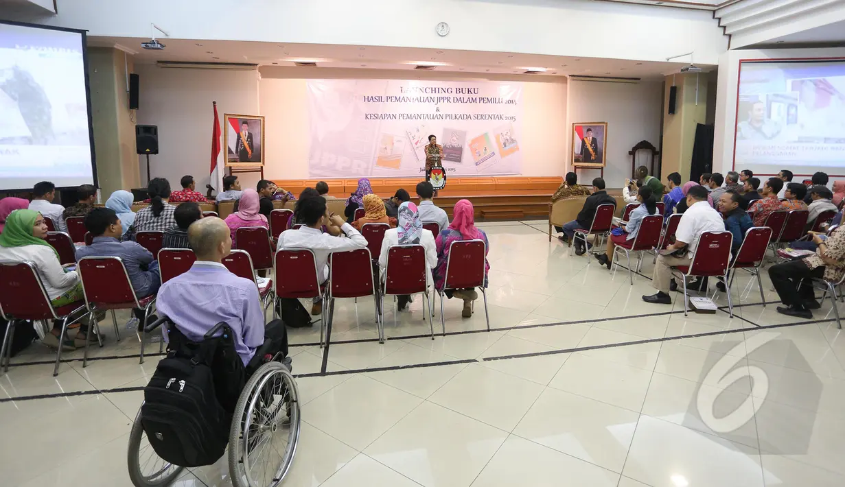 Suasana saat acara Launching Buku hasil pemantauan JPPR dalam Pemilu 2014 dan kesiapan pemantauan pilkada serentak 2015 di Kantor KPU, Jakarta, Kamis (21/5/2015). (Liputan6.com/Faizal Fanani)