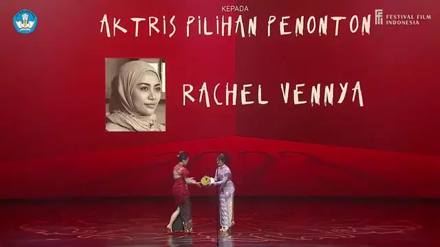 Rachel Vennya raih penghargaan di FFI 2023