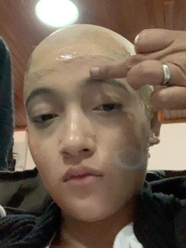 Dalami Peran, Ini 6 Potret Megan Domani Totalitas Tampil Botak