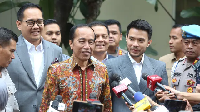 Usai Tinjau Pembangunan Rumah Hadiah Negara, Jokowi Bandingkan Kenyamanan Kediaman Pribadi
