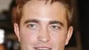 Seperti dilansir Aceshowbiz, Pattinson telah resmi membintangi film sutradara Clarie Denis. Film yang belum mempunyai judul pasti ini menjadikan Pattinson aktor pertama yang bergabung. (Bintang/EPA)