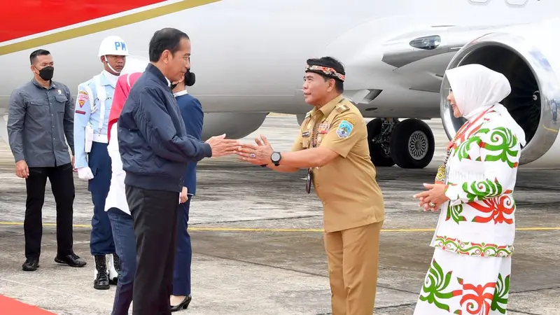 Presiden Joko Widodo atau Jokowi dan Ibu Negara Iriana melakukan kunjungan kerja ke Provinsi Kalimantan Utara (Kaltara), Selasa (28/2/2023).