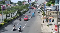 Jalan Raya Margonda, Kota Depok, menjadi salah satu akses jalan utama yang banyak di lalui kendaraan. (Liputan6.com/Dicky Agung Prihanto)