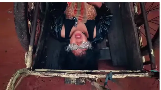 11 Potret Video Parodi 'Sour Candy' Milik Lady Gaga dan Blackpink Oleh Deksorkrao