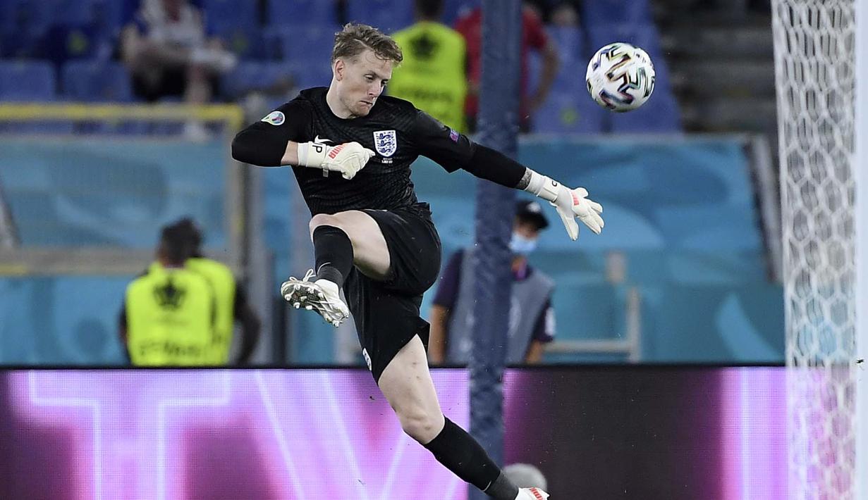 Timnas Inggris pun melenggang ke semifinal Euro 2020 dengan catatan mentereng. Tercatat Jordan Pickford sama sekali belum pernah merasakan kebobolan dan Timnas Inggris belum terkalahkan. (Foto: AP/Pool/Ettore Ferrari)