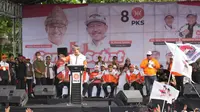 Bakal capres Anies Baswedan hadir di acara Senam Sehat bersama Partai Keadilan Sejahtera (PKS) di Benteng Kuto Besa, Palembang, Sumatera Selatan, Minggu (10/9/2023). (Foto Istimewa)