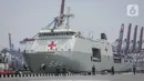 WNI ABK World Dream tiba di di Kolinlamil, Tanjung Priok, Jakarta Utara, Sabtu (14/3/2020). Sebanyak 188 WNI ABK World Dream telah usai jalani masa observasi di Pulau Sebaru, kondisinya sudah sangat baik dan sehat untuk bisa kembali ke rumahnya masing-masing. (Liputan6.com/Faizal Fanani)