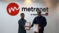 Direktur Bisnis Metranet, Faisal Yusuf (kanan) dan CEO Rakamin, Andika Deni Prasetya usai penandatanganan kerja sama penguatan Business Operations Management antara Scala by Metranet (Scala) dan Rakamin, beberapa waktu lalu.