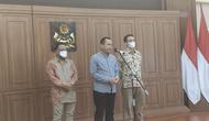 Komnas HAM memberikan keterangan terkait pemeriksaan Ferdy Sambo di Mako Brimob Polri, Kota Depok. (Liputan6.com/Dicky Agung Prihanto)