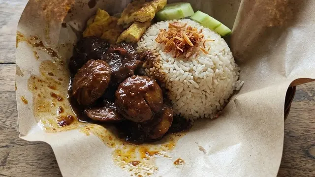 Ide Jualan Lauk Bungkusan Nasi Uduk