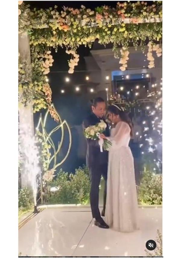 6 Potret Pernikahan Insank Nasruddin Mantan Suami Kalina Ocktaranny, Digelar Mewah