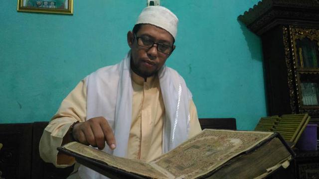 Alquran tinta emas berusia 250 Tahun peninggalan Kesultanan Palembang Darussalam (Liputan6.com / ist-Nefri Inge)