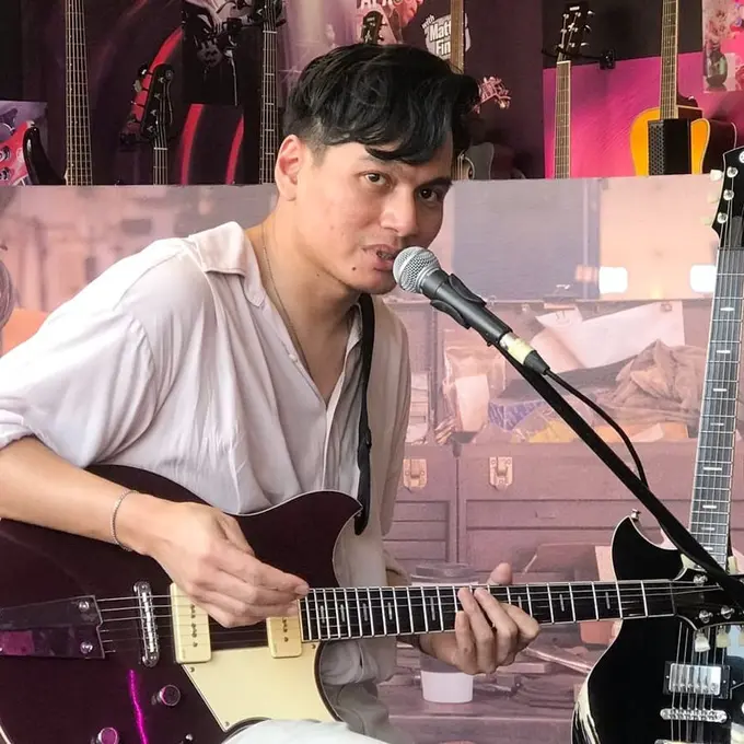 [Fimela] Rendy Pandugo BNI Java Jazz 2022