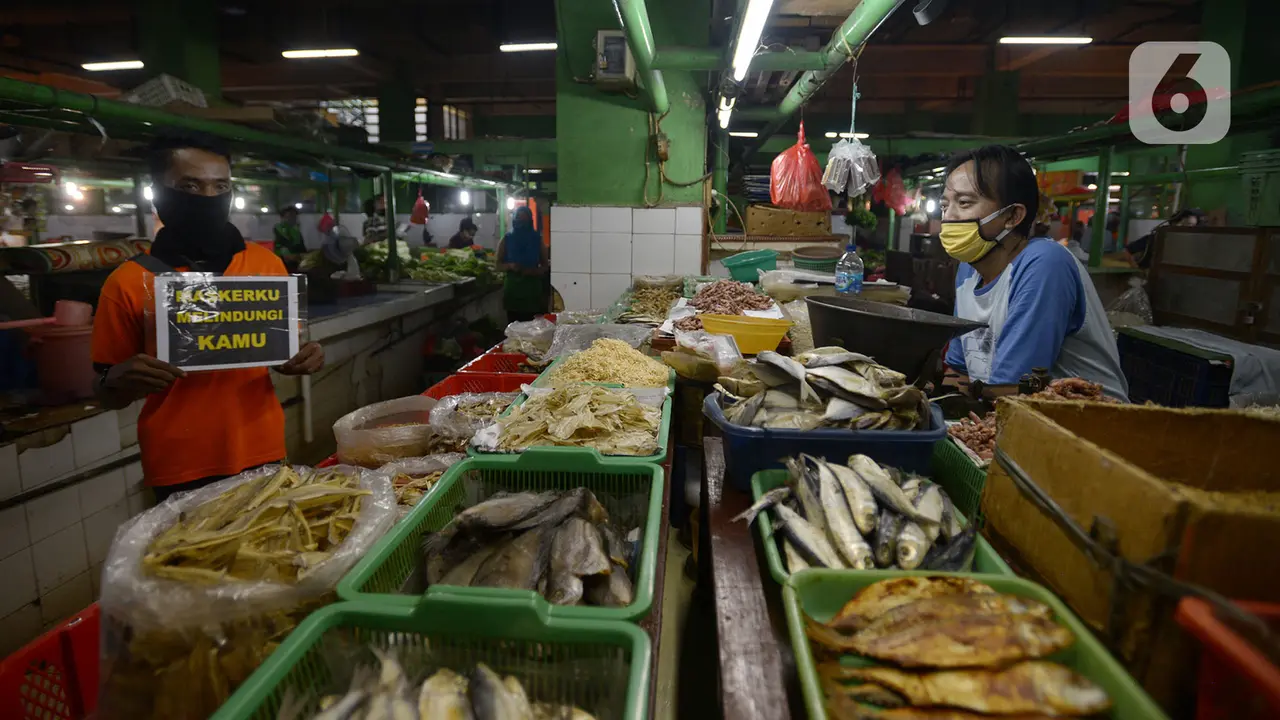 Kampanye Pencegahan Covid-19 di Pasar Jatinegara