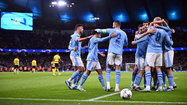 Foto: Haaland Cetak Brace untuk Bawa Manchester City Melangkah ke Babak 16 Besar Liga Champions