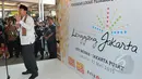 Gubernur DKI Basuki Tjahaja Purnama memberi pengarahan saat peresmian kantin Lenggang Jakarta di kawasan IRTI Monas, Jakarta, Jumat (22/5). Lenggang Jakarta merupakan pusat jajanan PKL. (Liputan6.com/Herman Zakharia)