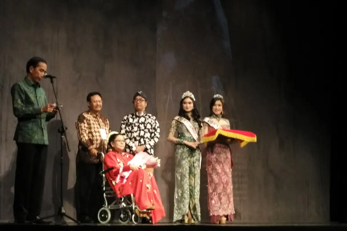 Jokowi dan Waljinah 