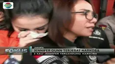 Berbeda dengan sebelumnya, usai jalani tes urin dan rambut, Jennifer Dunn tampak malu-malu bersikap di hadapan media.