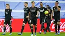 Bermain di Santiago Bernabeu, Madrid sempat mendapatkan momentum di 10 menit pertama. Namun, absennya Benzema menunjukkan masalah finishing Madrid. (AP Photo/Manu Fernandez)