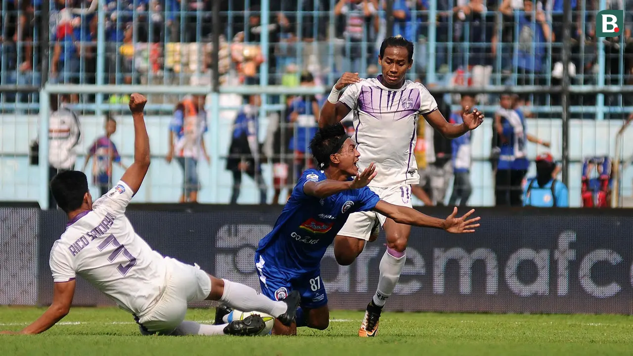 Arema FC vs Persita Tangerang