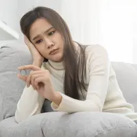 Ilustrasi perempuan bercerai/copyrightshutterstock/Kmpzzz