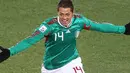 Selebrasi gol striker Meksiko Javier Hernandez ke gawang Prancis di penyisihan Grup A PD 2010 di Peter Mokaba Stadium, Polokwane, 17 Juni 2010. Meksiko unggul 2-0. AFP PHOTO / VALERY HACHE 