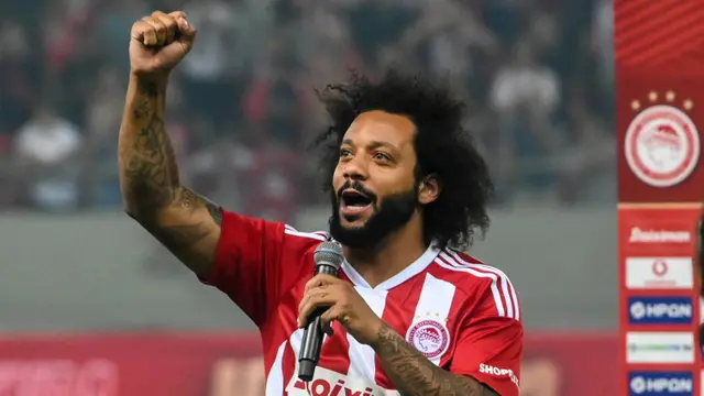 Fans Olympiakos Sambut Meriah Kehadiran Marcelo Dari Real Madrid