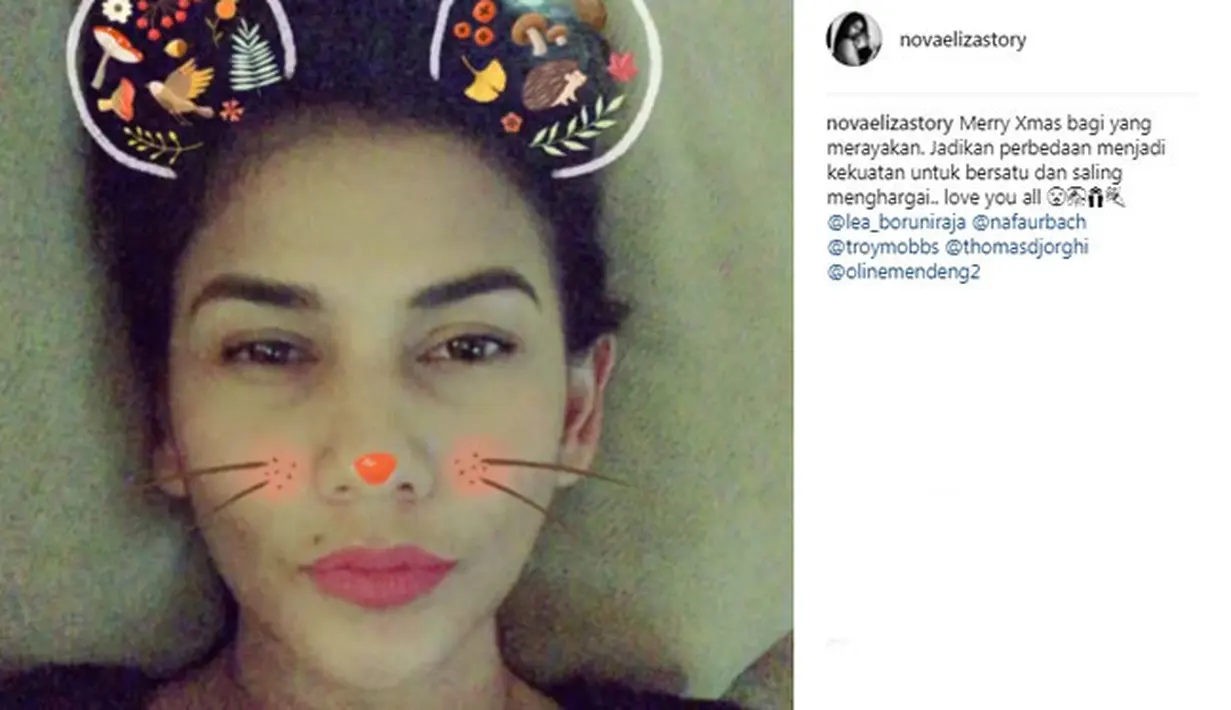"Merry Xmas bagi yang merayakan. Jadikan perbedaan menjadi kekuatan untuk bersatu dan saling menghargai.. love you all," tulis Nova Eliza. (Foto: instagram.com/novaelizastory)