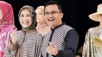 Dine merupakan business woman, ia selaku CEO dari salah satu rumah sakit. Bersama Sahrul Gunawan, Dine pun menjadi muse dalam salah satu karya desainer Indonesia, kedua tampil kompak dengan busana dengan motif yang serasi. Credit: Instagram (@sahrulgunawanofficial)