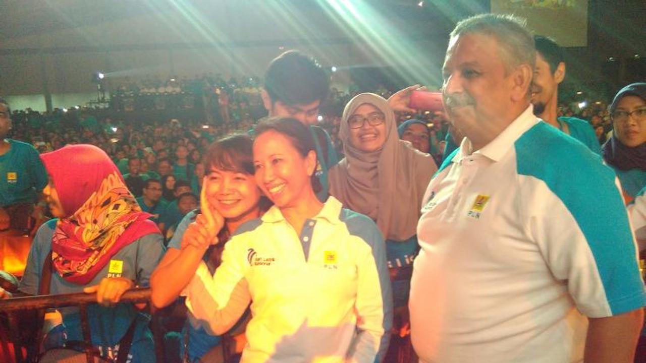 Menteri BUMN Rini Soemarno dan Dirut PLN Sofyan Basir