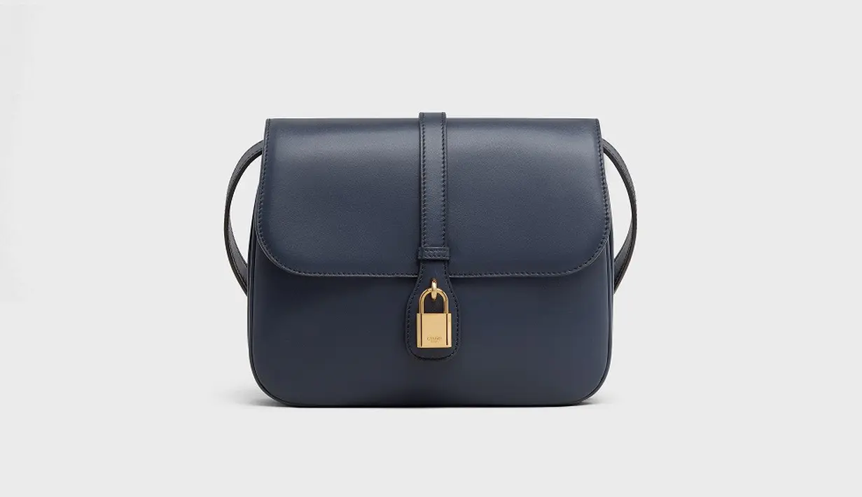 Tas sadel yang ditinggikan dengan getaran vintage, Celine Tabou terinspirasi oleh archival design dari tahun 1960-an. (FOTO: doc. Celine)