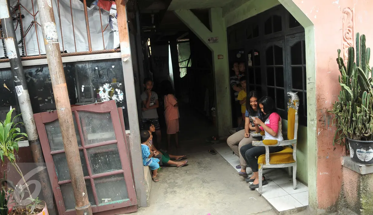 Sekitar tahun 2008, tempat ini pernah menjadi tempat mengontrak Ayah Marshanda, Irwan Yusuf, Jakarta Selatan, Selasa (29/3). Ayah Marshanda ditangkap Dinsos DKI karena diduga berprofesi sebagai pengemis (Liputan6.com/ Gempur M Surya)