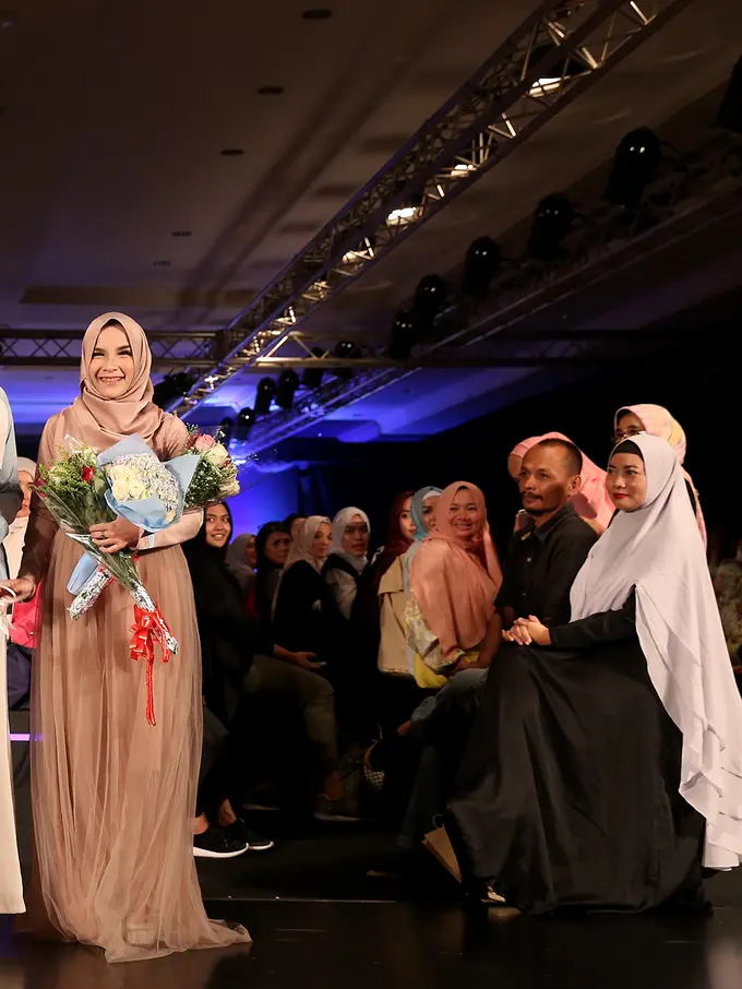 [Bintang] Indonesia Fashion Week