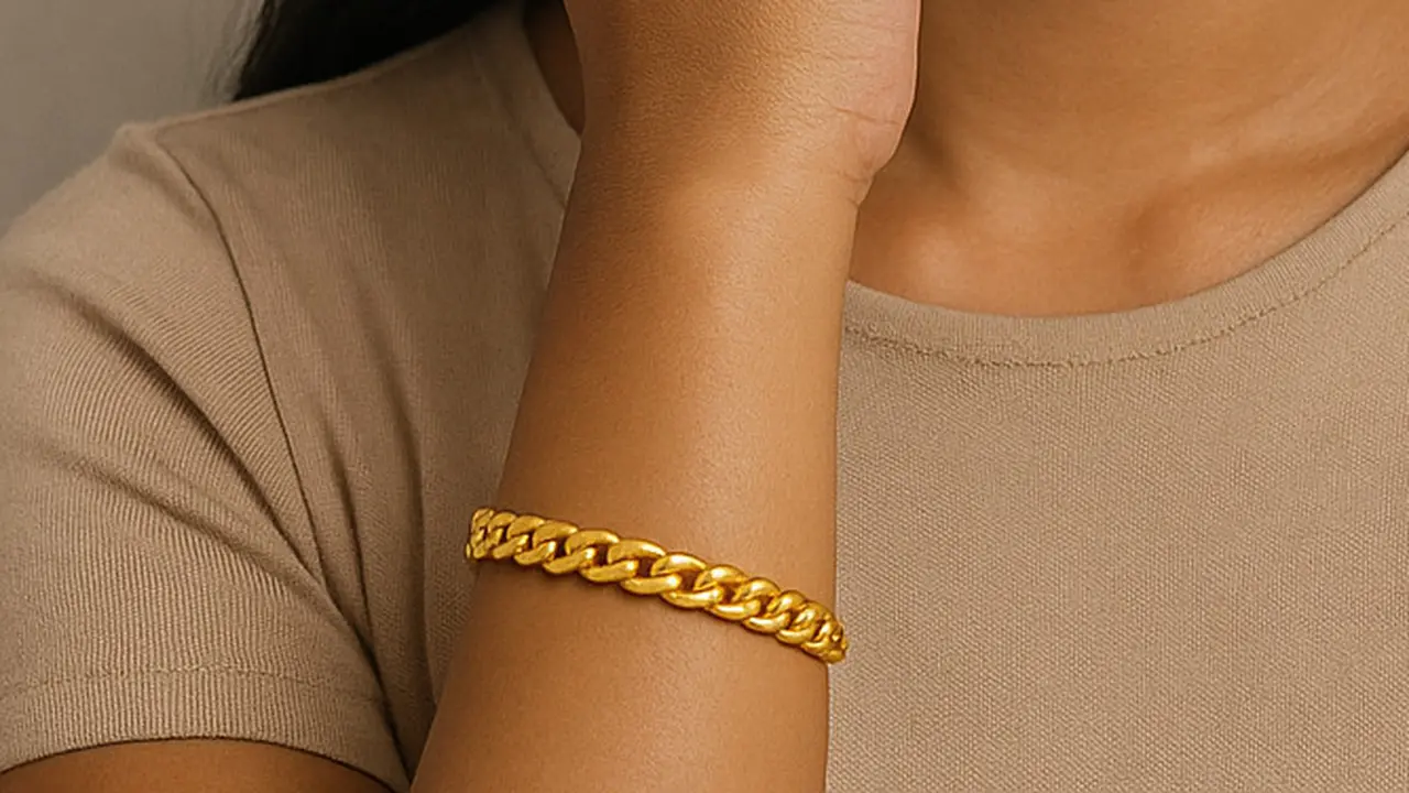 Gelang Emas Rantai Kepang (Image by ChatGPT)