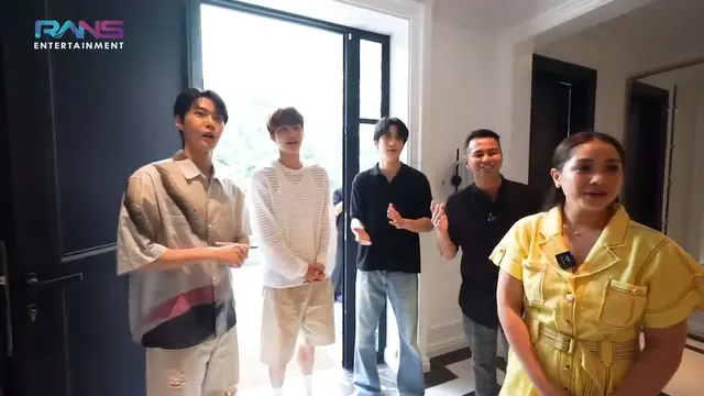 NCT DoJaeJung kunjungi rumah baru Raffi Ahmad dan Nagita Slavina (Foto: Youtube Rans Entertainment)