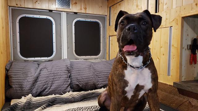 ambulan jadi hunian mewah