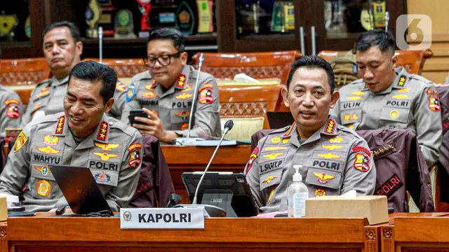 Kapolri Evaluasi Kinerja dan Rencana Program Polri Bersama Komisi III DPR