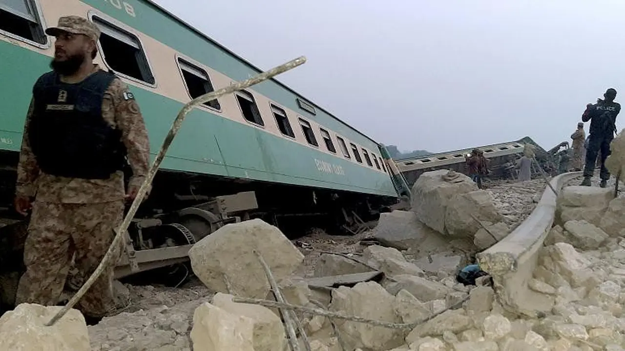 Kecelakaan kereta api di Pakistan