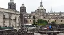 Suasana Templo Mayor di kota Meksiko, (12/8). Templo Mayor (dalam bahasa Spanyol berarti kuil besar) adalah salah satu kuil utama di Tenochtitlan, ibukota Aliansi Tiga Aztek, yang kini terletak di Ciudad de Mexico. (AFP Photo/Rodrigo Arangua)