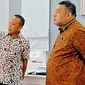 CEO PTPN V Jatmiko Santosa bersama Komisaris yang juga Direktur Jenderal Perkebunan Kementan Andi Nur Alamsyah. (Liputan6.com/M Syukur)